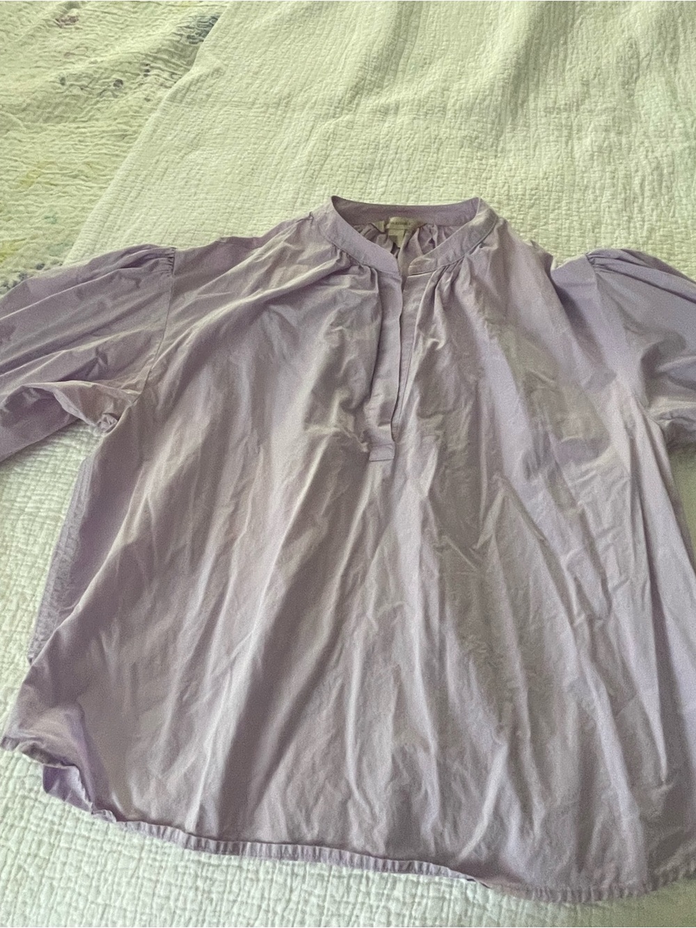 Banana Republic Lavender Women's Blouse - Split Neck